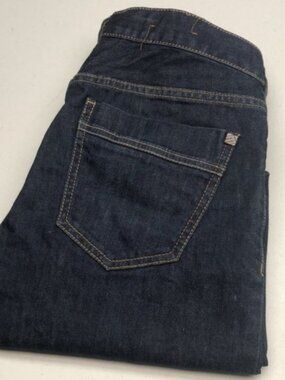 LIKE NEW BRODY SLIM STRAIGHT JEANS 29x32 🦋